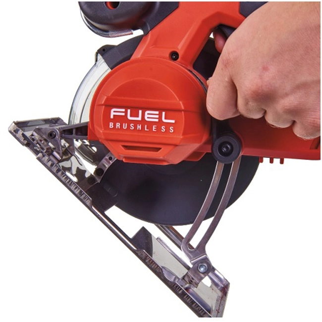 Vendita online Sega circolare per metallo M18 FUEL™ 18V 57 mm. solo corpo 